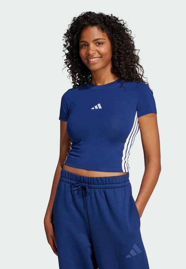 adidas Sportswear ESSENTIALS 3 STRIPES SLIM BABY  - Print T-shirt - dark blue   white