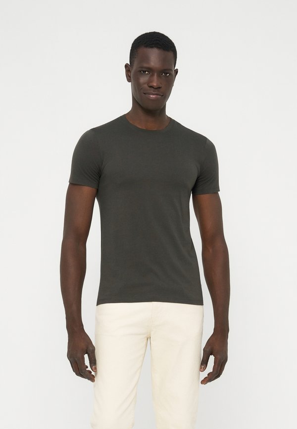 Armani Exchange