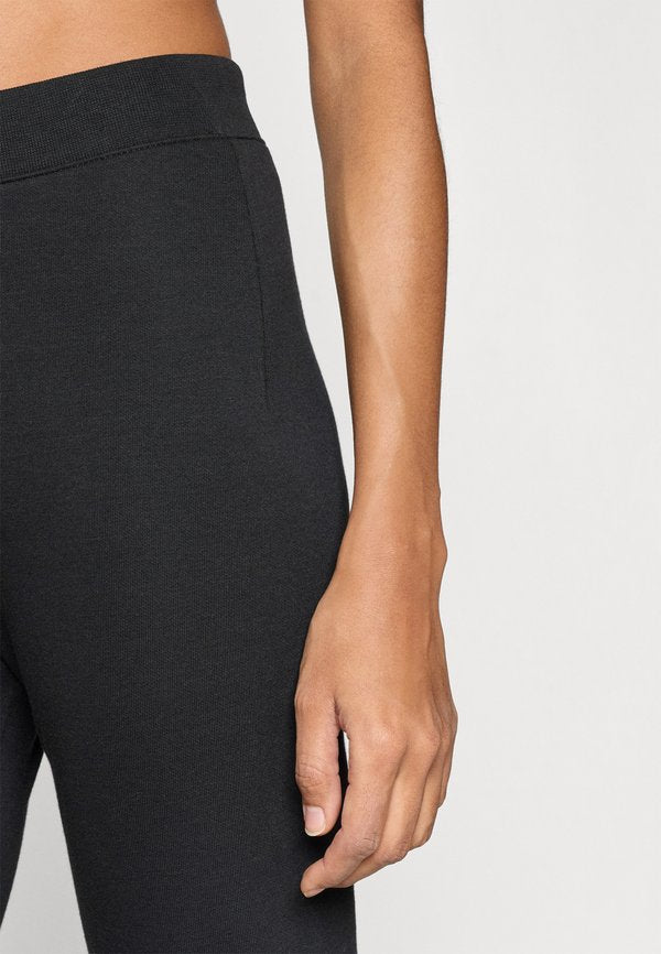 Champion BASICS CUFF PANTS LARGE LOGO