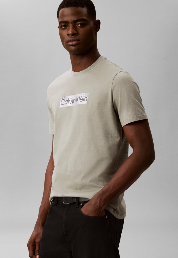 Calvin Klein GRAPHIC