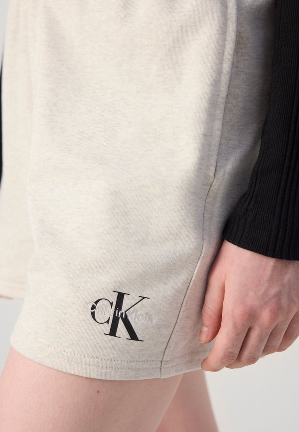 Calvin Klein Jeans