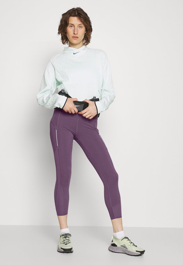 Athleta RAINIER UNBRUSHED 7/8