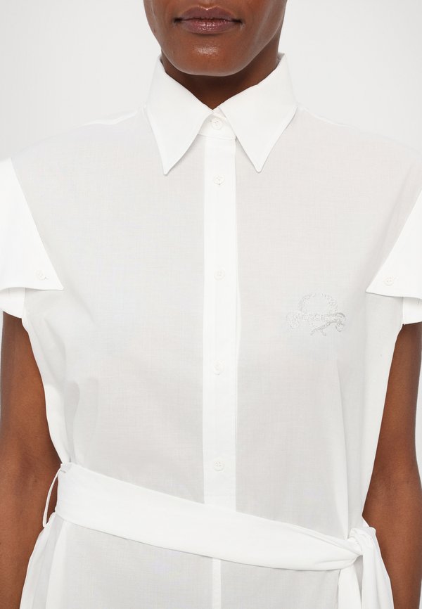 MOSCHINO