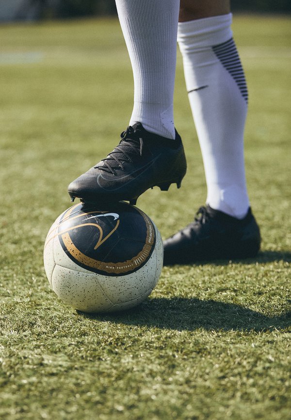 Nike Performance ZM VAPOR 16 PRO FG - Firm-ground football boots - black/deep jungle