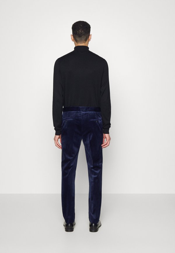 Lindbergh VELVET TUXEDO SUIT