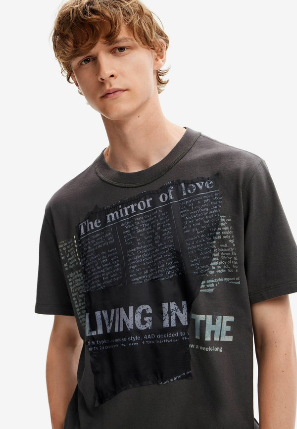 Desigual NEWSPAPER PATCH