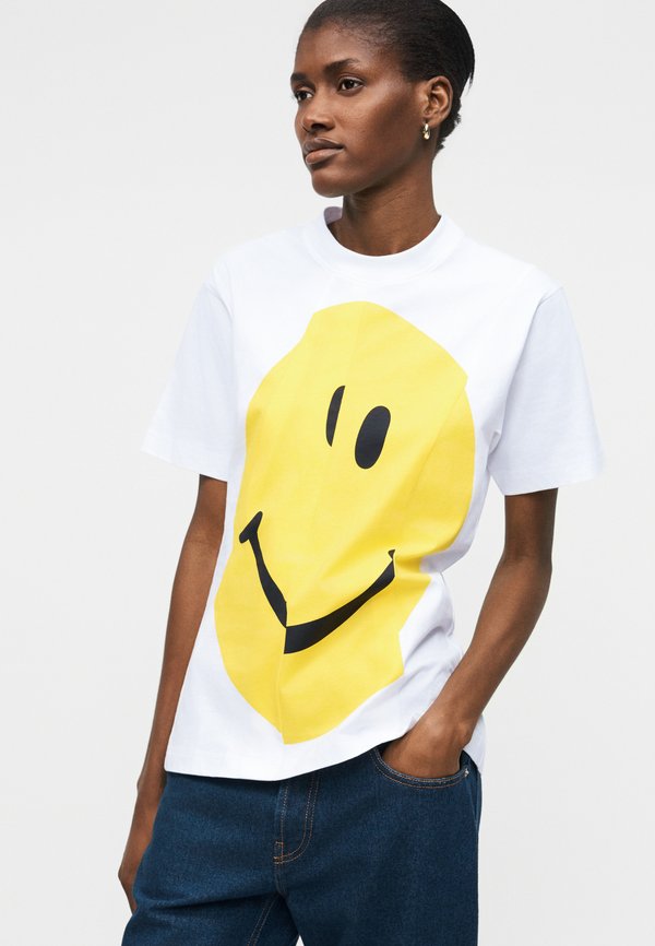 MOSCHINO
