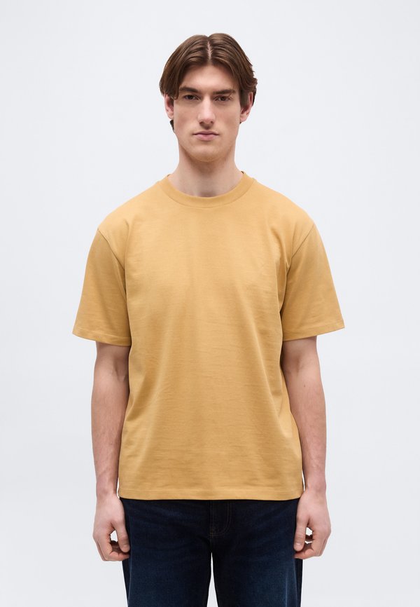 Lindbergh O-NECK TEE OVERSIZE S/S