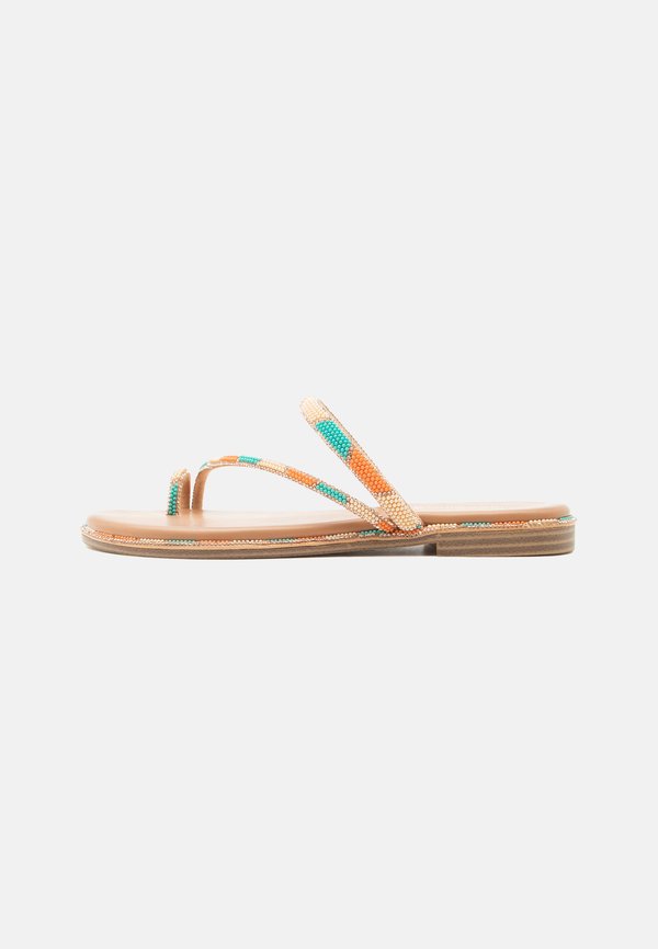 Madden Girl SPOTLIGHT