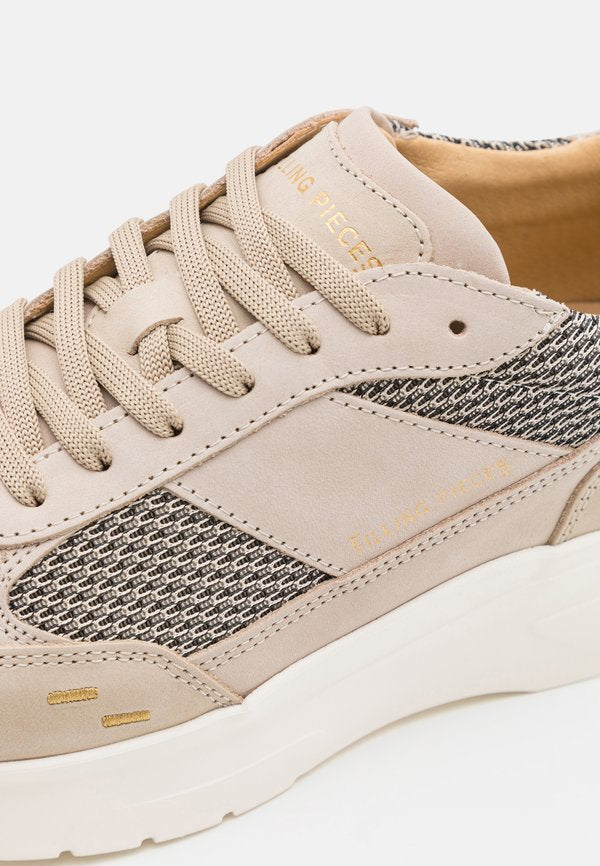 Filling Pieces JET RUNNER