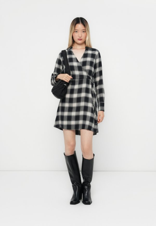 Vero Moda VMLARA WRAP SHORT DRESS
