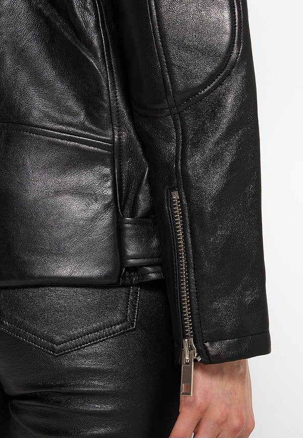BLK DNM
