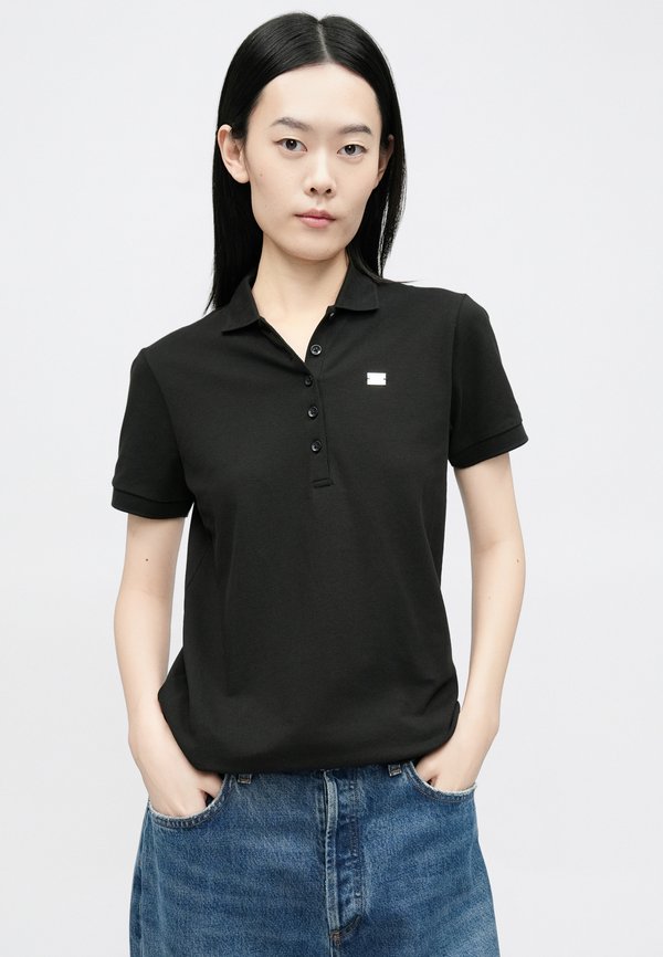 EA7 Emporio Armani