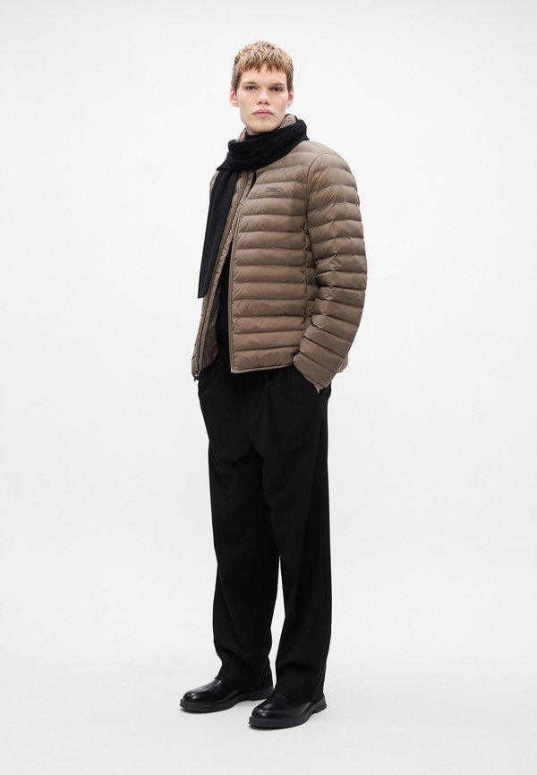 Calvin Klein CHANNELED PUFFER