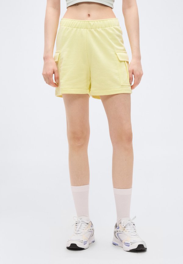 Champion ICONS CARGO BERMUDA