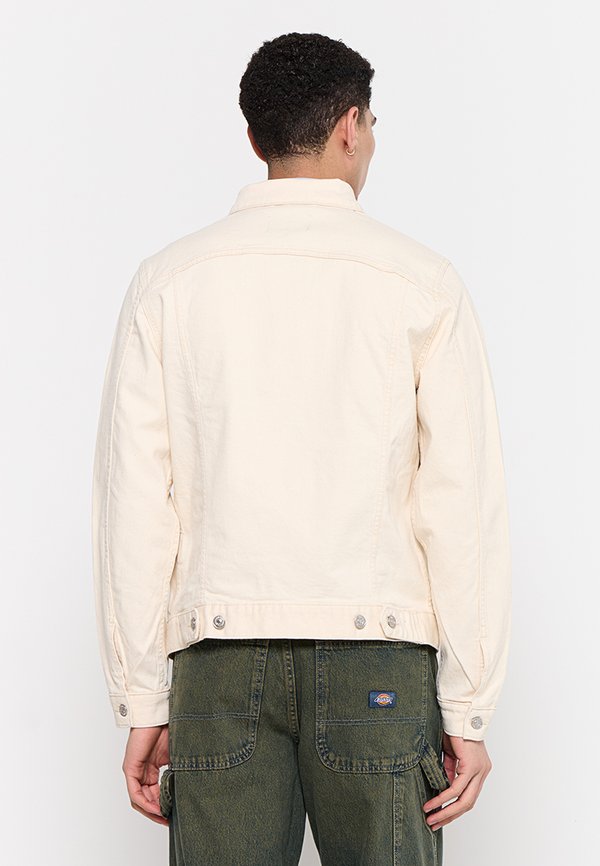 7 for all mankind
