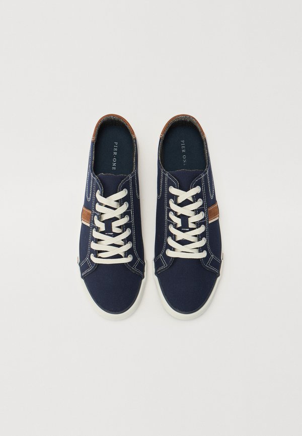 Pier One by Zalando