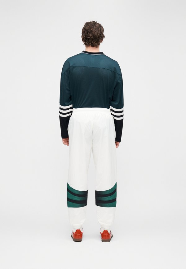 adidas Originals SANTIAGO