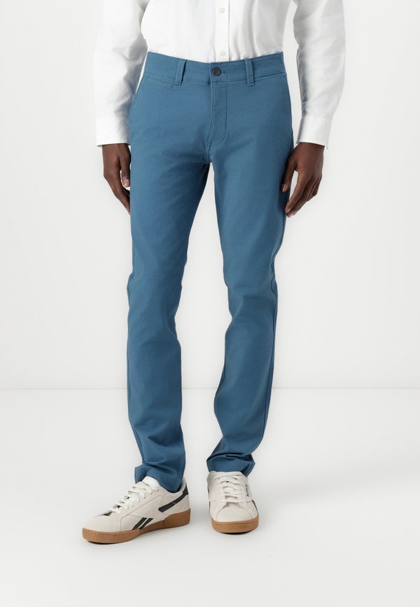 DOCKERS ALPHA
