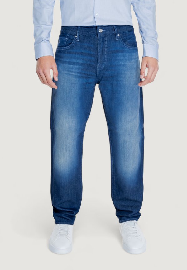 Armani Exchange