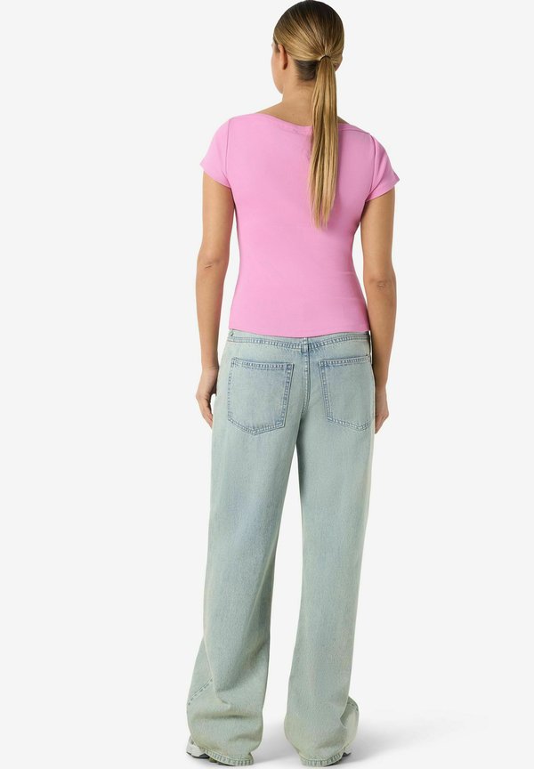 Noisy May NMMAYA S/S BOATNECK TOP FWD NOOS