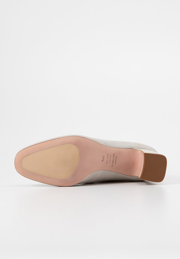 Stuart Weitzman NIKI 60