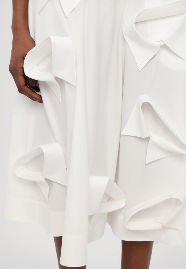 MOSCHINO