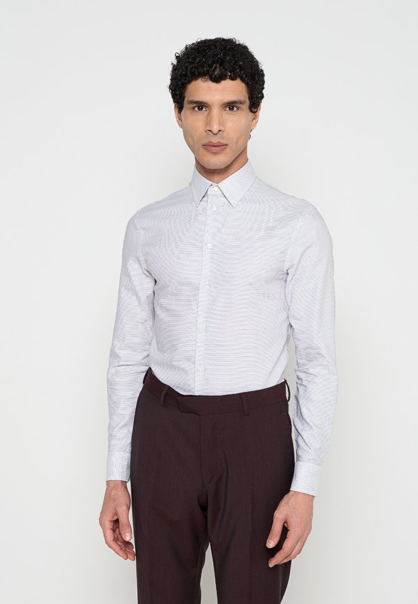 Emporio Armani REGULAR FIT