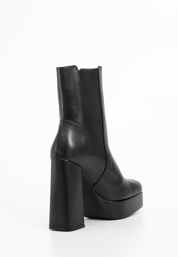 KARL LAGERFELD STAK II