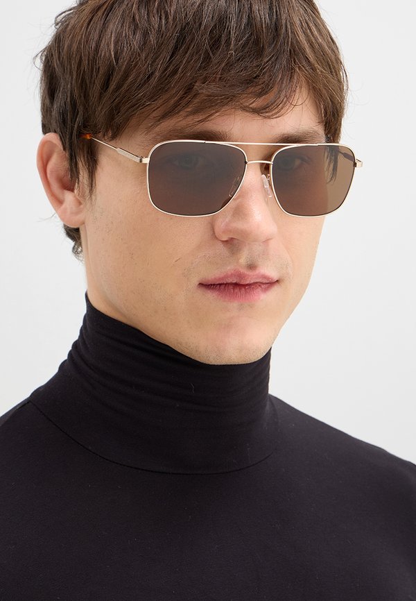 DKNY