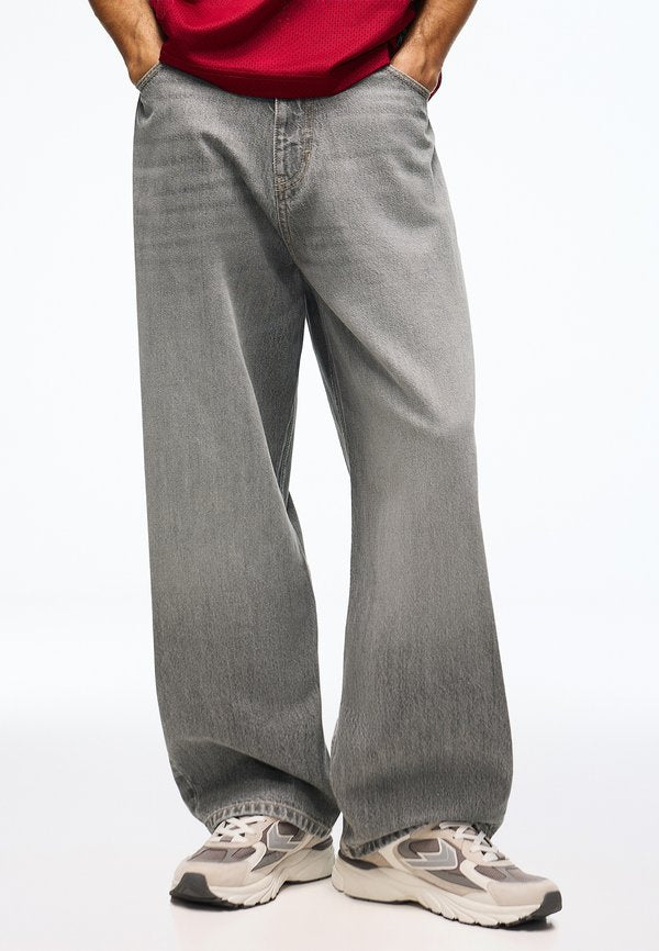 Bershka EMBROIDERED NEOBARREL - JEANS - Relaxed fit jeans - grey