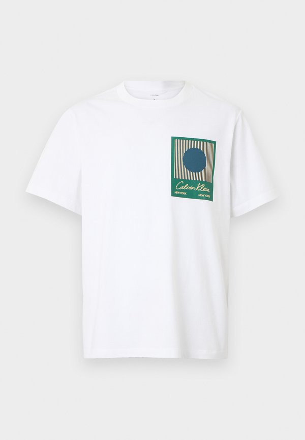 Calvin Klein MATCHES GRAP - Print T-shirt - brilliant white