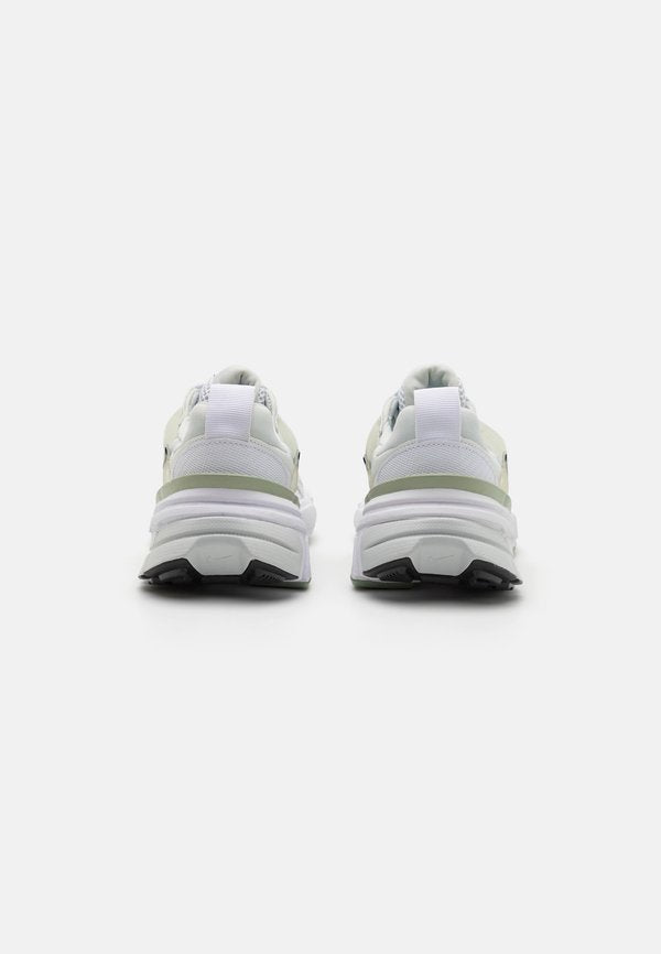 Nike Sportswear V2K RUN