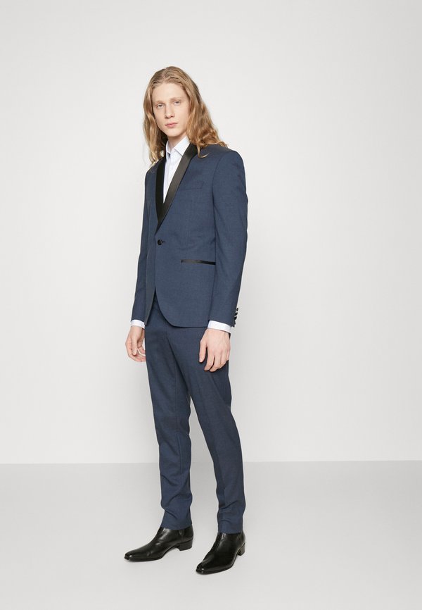 Isaac Dewhirst TUX
