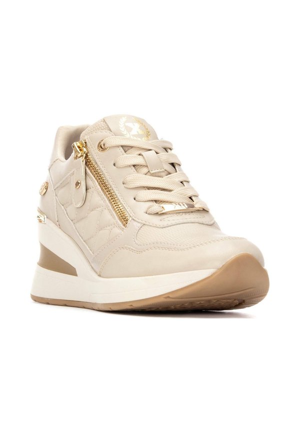 XTI SNEAKER