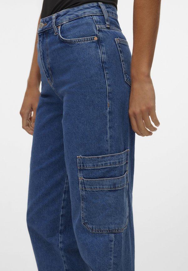 Vero Moda VMAVIVA HR MOM CARGO JEANS