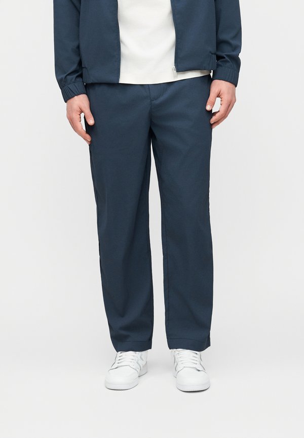 Ellesse LEVONE
