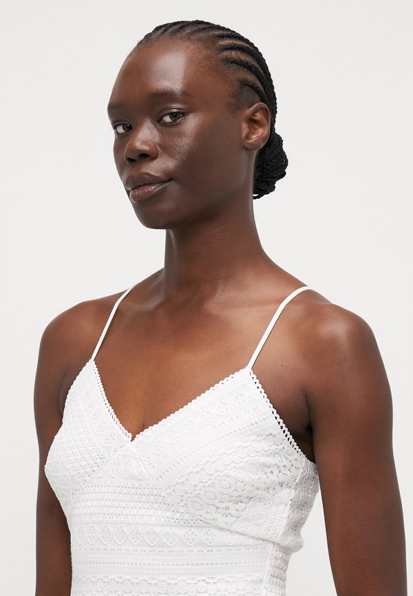 Vero Moda Tall VMHONEY CROPPED