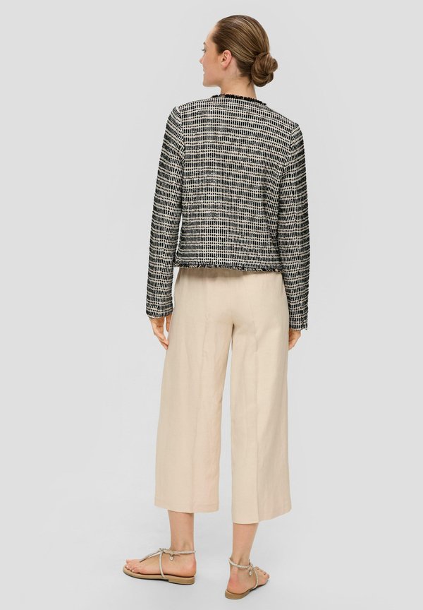 s.Oliver BLACK LABEL BOUCLÉ MET EEN RECHT
