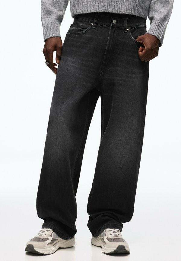Bershka BAGGY - JEANS - Baggy Jeans - black