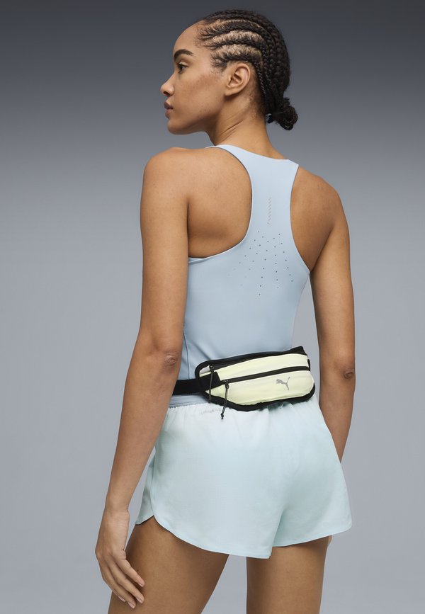 Puma EVERYDAY RUNNING GÜRTELTASCHE UNISEX - Bum bag - apple spritz