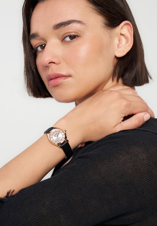 DKNY