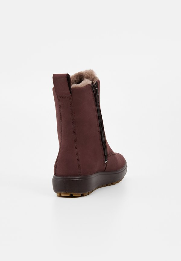 ECCO SOFT 7