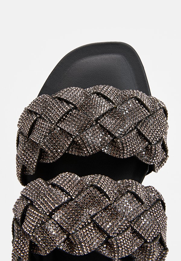 Steve Madden AMORAH