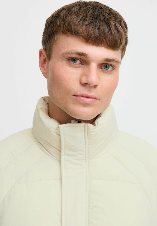 Solid SDMILO PUFFER SHORT
