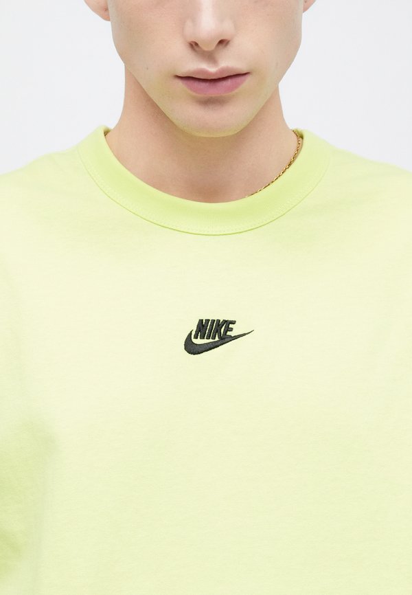 Nike Sportswear TEE