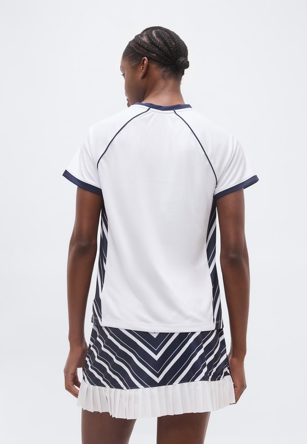 Fila JOSEFINE