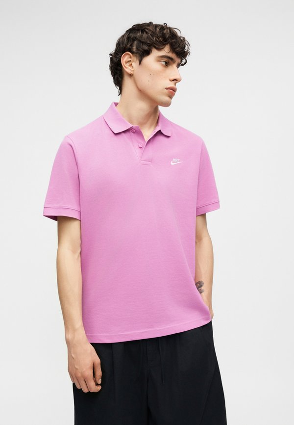 Nike Sportswear