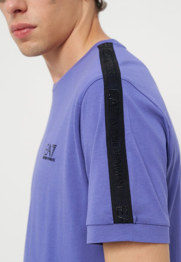 EA7 Emporio Armani