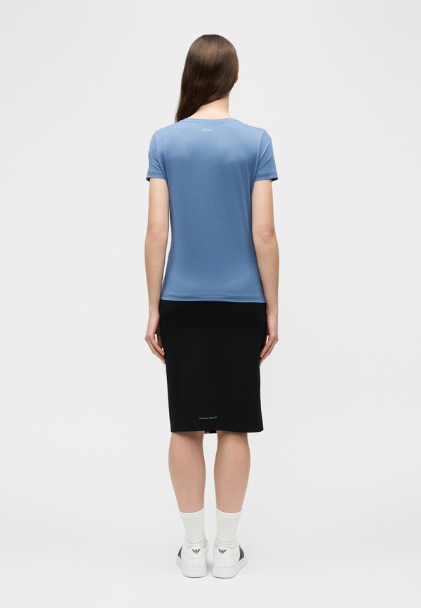 EA7 Emporio Armani